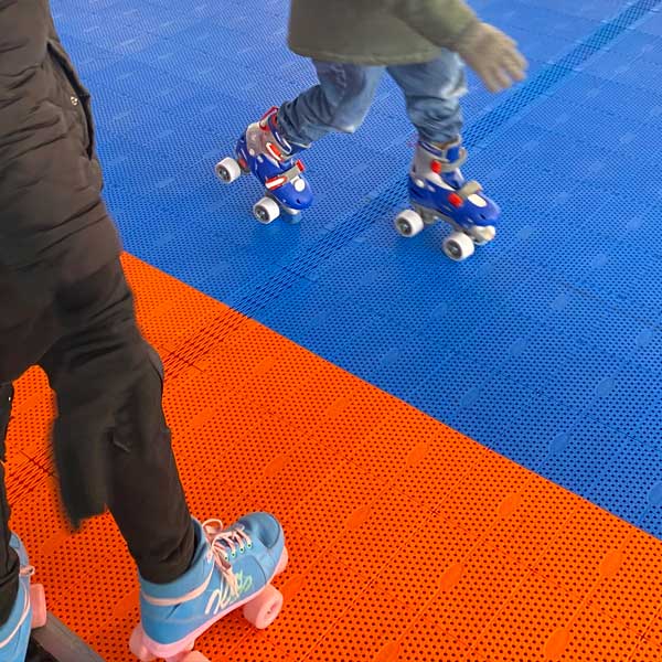 ROLLER HOCKEY